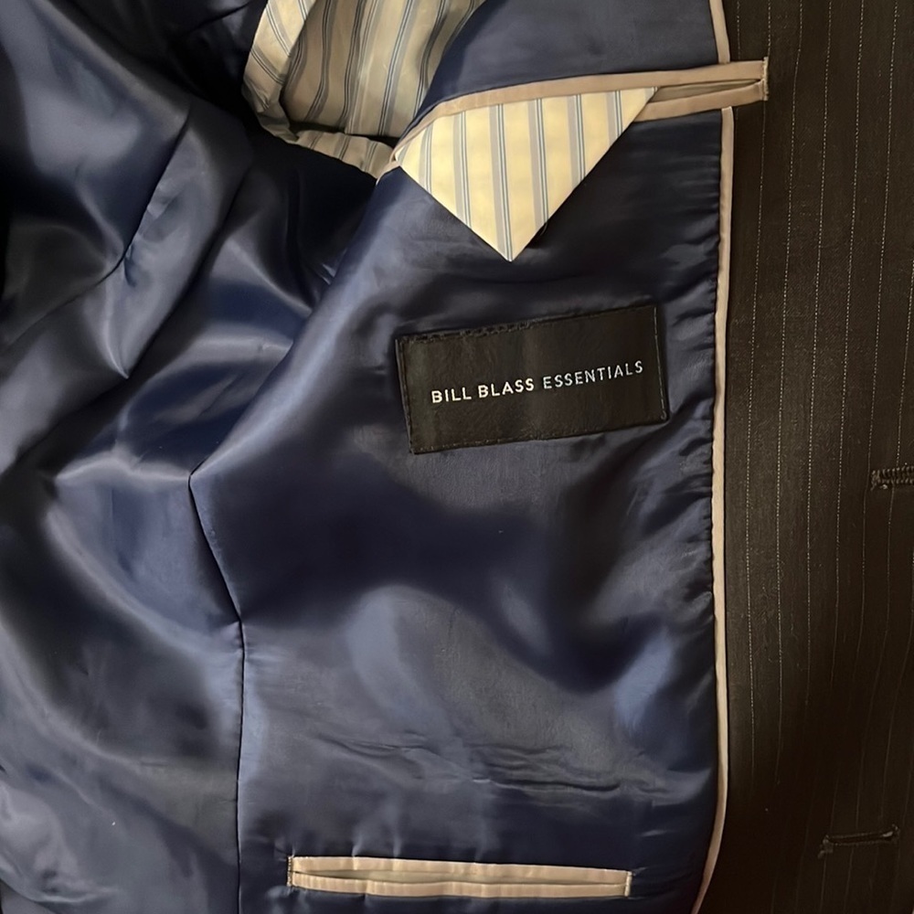⭐️ Bill Blass charcoal striped suit - Picture 6 of 13
